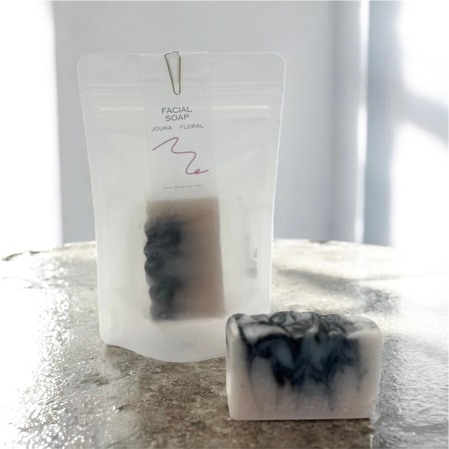 me<br>【予約販売】麻炭浄化石鹸(フローラル)  浄化